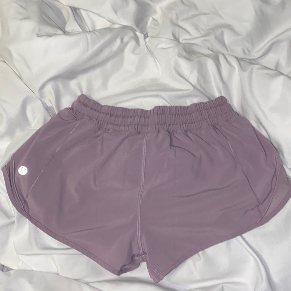 Lulu Hotty Hot low rise 2.5in size 2 shorts.